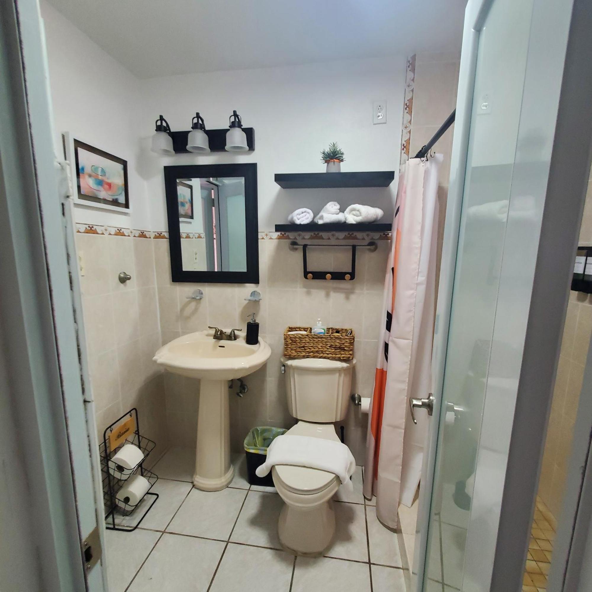 Cozy Cute Home 2Nd Floor Pay At The Property And We Have Many Method Of Payments Just Ask Us Fajardo Δωμάτιο φωτογραφία